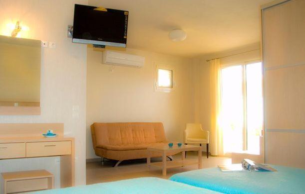 Vereniki Apartments Finikounta Room photo